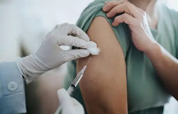 تزریقات و پانسمان در منزل تهران