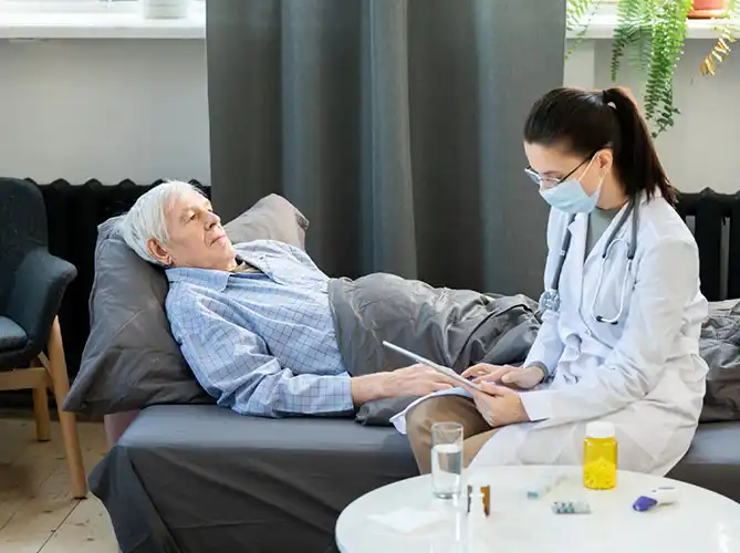 ویزیت پزشک عمومی در منزل در تهران