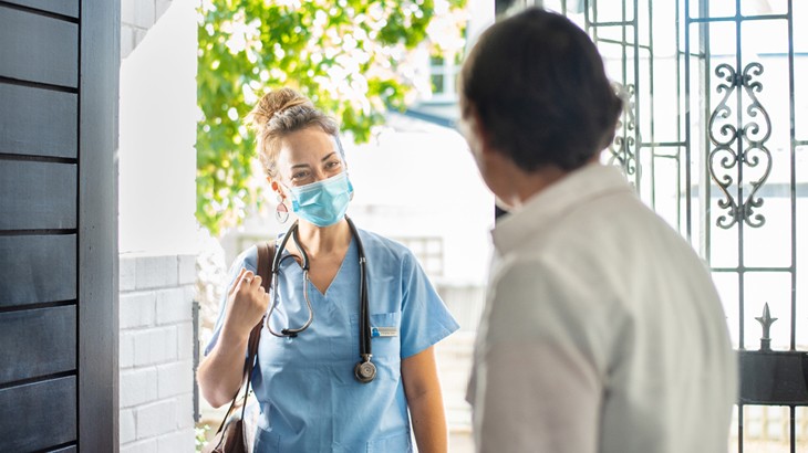 خدمات پزشکی خانگی در دوران نقاهت